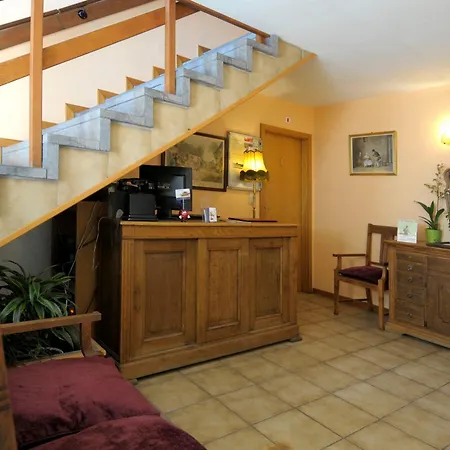 Restaurant La Ferme De Grambais Ξενοδοχείο Νιβέλ