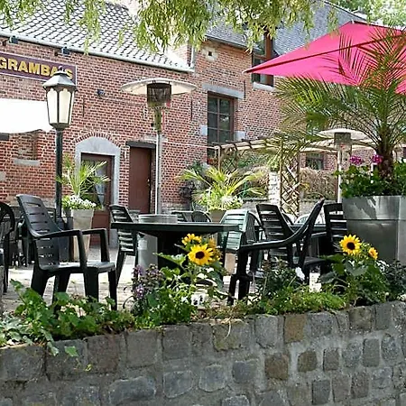 Restaurant La Ferme De Grambais Hotell 2*