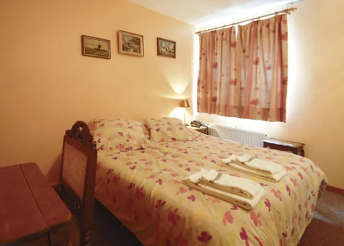 Restaurant La Ferme De Grambais Hotel